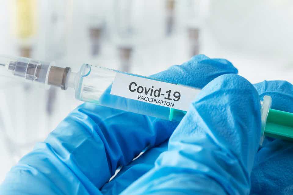 Covid-19: le vaccin de Pfizer et BioNTech "efficace à 95%"