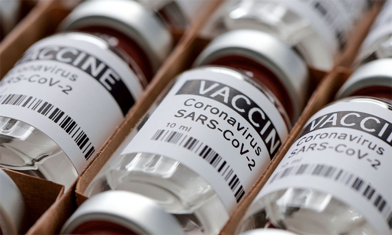 Les enjeux sanitaires et logistiques de la campagne de vaccination en débat
