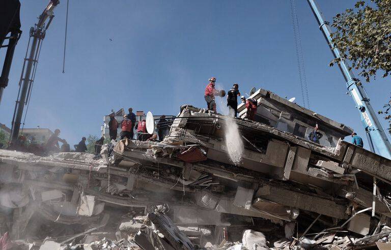Turquie: deux enfants encore en vie trois jours après le séisme...le bilan monte