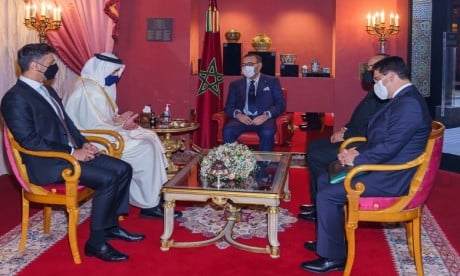S.M. le Roi reçoit le ministre émirati des Affaires étrangères et de la coopération internationale porteur d’un message du Prince héritier d’Abou Dhabi