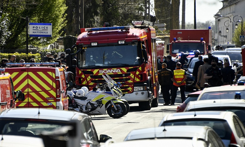 France: un Tunisien abattu après avoir tué au couteau une fonctionnaire de police