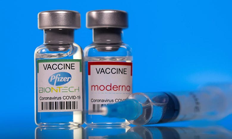 Vaccins anti-Covid: Pfizer et Moderna devraient rester efficaces contre le variant indien
