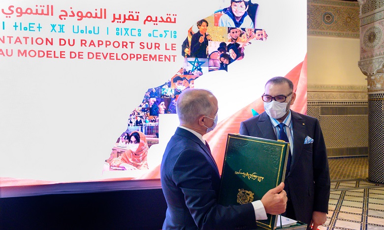 S.M. le Roi Mohammed VI préside la cérémonie de présentation du rapport général de la Commission spéciale sur le modèle de développement