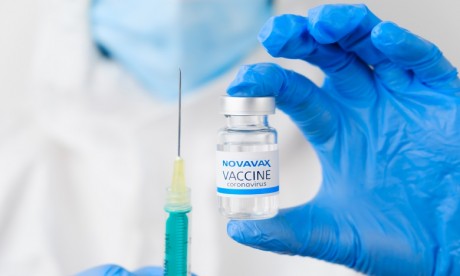 Novavax affirme que son vaccin anti-Covid est efficace à plus de 90%, y compris contre les variants