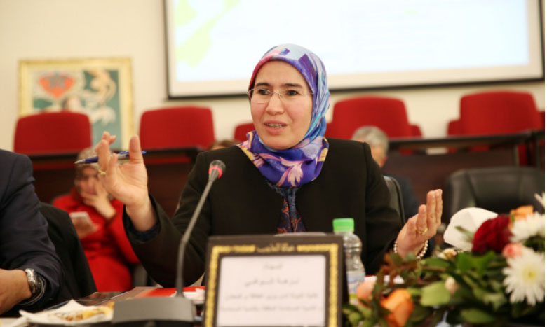 Nezha El Ouafi souligne la nécessité d’élaborer une feuille de route pour une politique culturelle unifiée et intégrée pour les MRE
