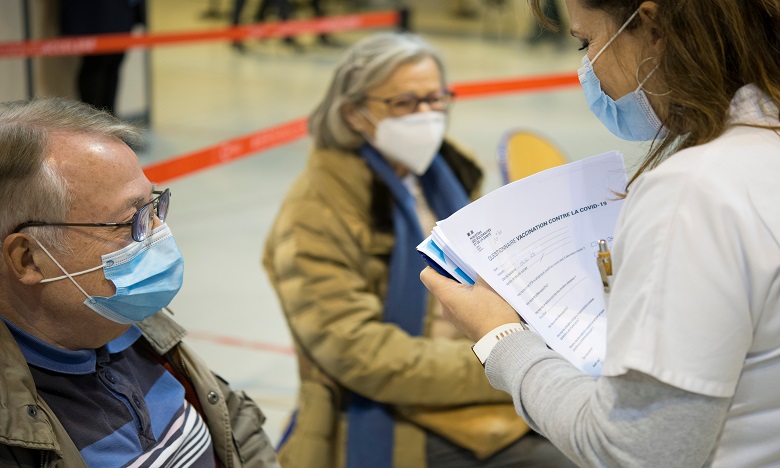 France : L’extension du pass sanitaire et l'obligation vaccinale pour certaines professions validées au parlement