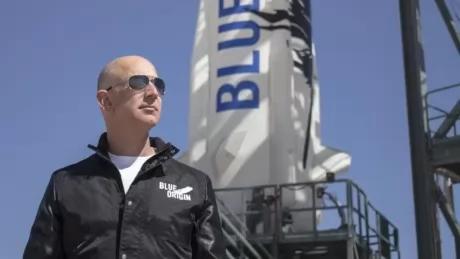 Tourisme spatial : Jeff Bezos s'envole mardi dans sa fusée