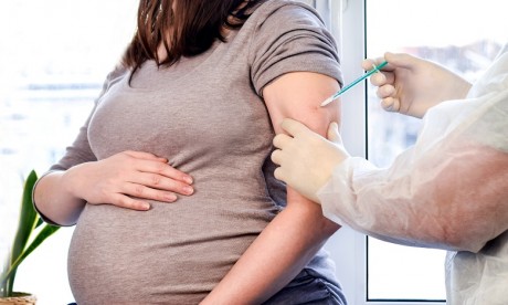 Vaccin anti Covid-19 : Eclairage de Dr Taher Berrada sur les précautions à prendre pour la femme enceinte