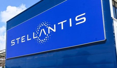 Stellantis enregistre près de 6 milliards d'euros de bénéfice net au premier semestre