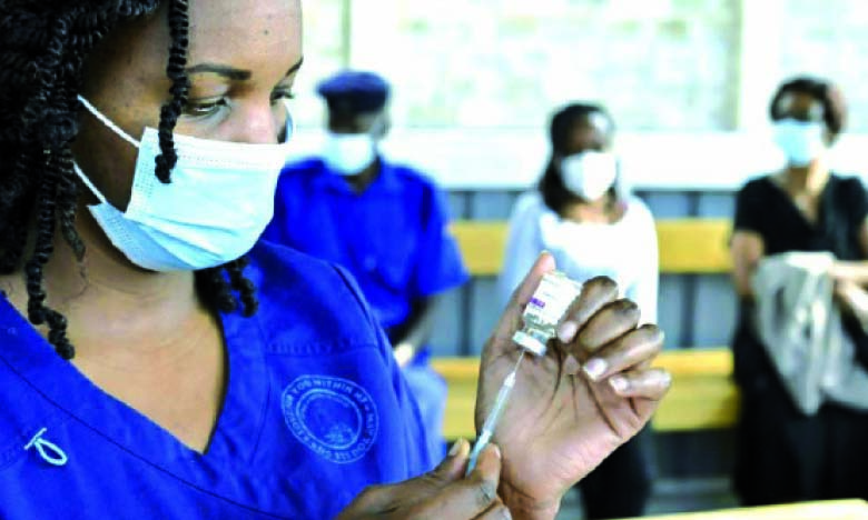 Kenya : Les fonctionnaires non vaccinés risquent  des sanctions disciplinaires