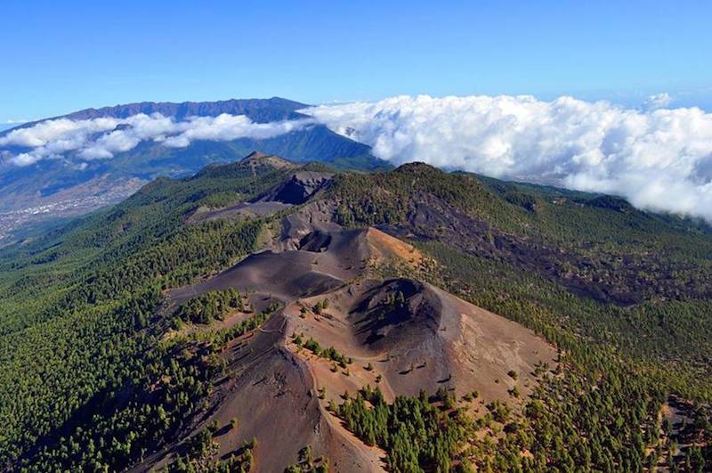Iles Canaries : Un volcan sous haute surveillance après un regain d'activité sismique