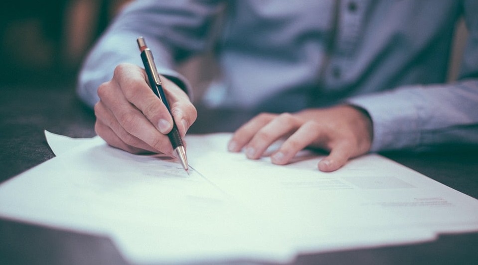 La liste des avocats habilités à rédiger des contrats au titre de l’année 2021 publiée au BO