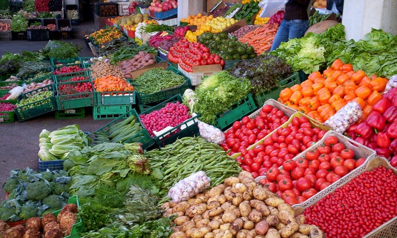 Prix des produits alimentaires : stabilité pour les produits nationaux et hausse pour certaines denrées importées