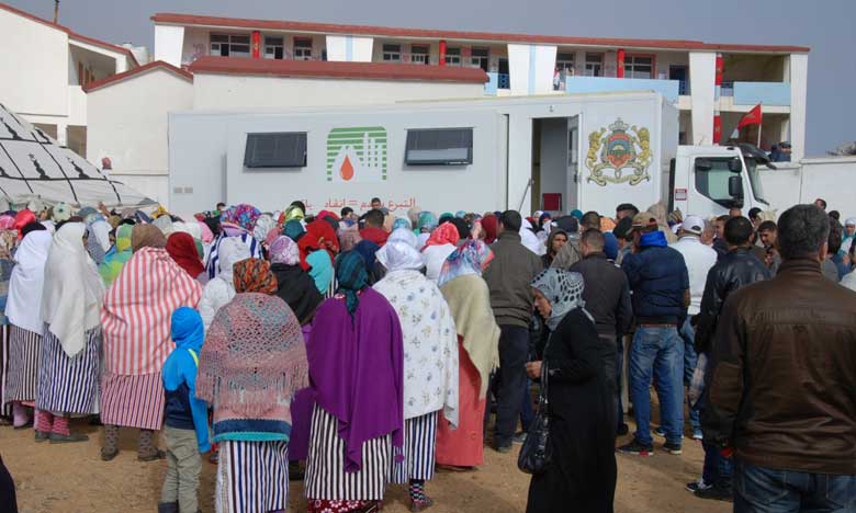 Lutte contre la vague de froid : dix unités médicales  mobiles sillonnent les communes montagneuses d’Azilal