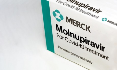 Covid-19 : Le Molnupiravir reste "actif" contre Omicron, selon Merck     