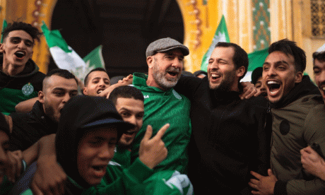 Voyages footballistiques : la startup Dharma et Éric Cantona lancent la marque Looking FC