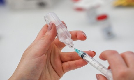 Début des essais sur les humains d'un vaccin contre le VIH utilisant l'ARN messager