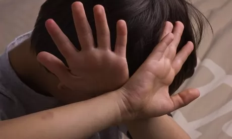 Maltraitance infantile : Le bilan choc de «Touche pas à mon enfant»