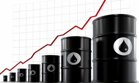 Crise en Ukraine: Le pétrole dépasse les 100 dollars