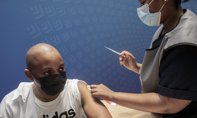Covid-19 : L'Afrique doit multiplier par six le taux de vaccination (OMS)  