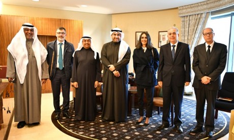 Nadia Fettah s'entretient avec le ministre koweïtien des Finances