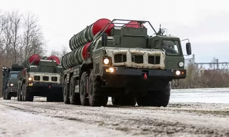 Retrait des forces russes déployées près de la frontière ukrainienne 