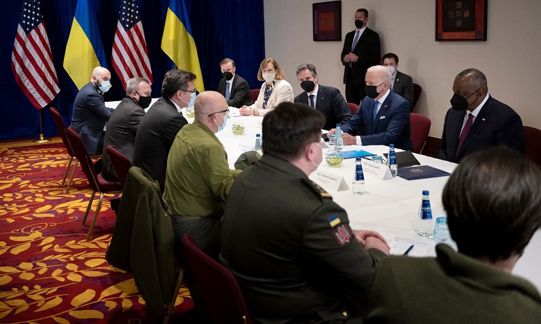 Joe Biden rencontre deux ministres ukrainiens à Varsovie     