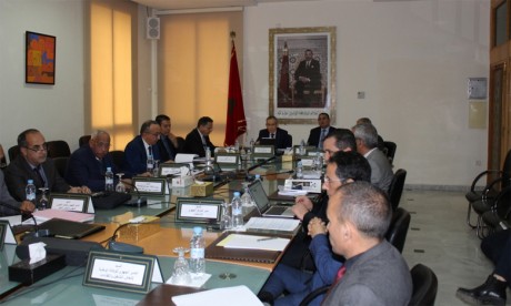 Le conseil d'administration du CRI a été présidé par le wali de la région, Khatib El Hebil.