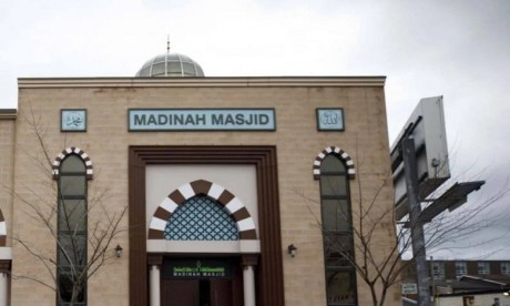 Canada: cinq blessés dans une fusillade devant une mosquée à Toronto