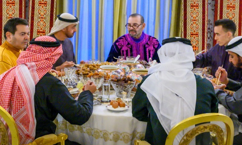 S.M. le Roi offre un iftar en l'honneur de SA Cheikh Mohammed Ben Zayed Al Nahyane, Prince Héritier d'Abou Dhabi