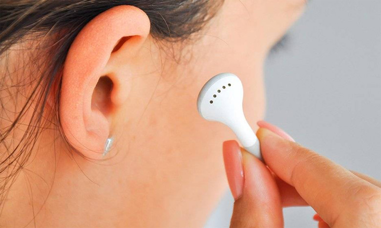 La durée de l’utilisation des écouteurs et l’augmentation du volume au maximum sont les deux facteurs nuisibles à la santé auditive.