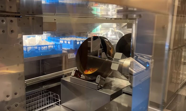 Un restaurant de spaghettis à cuisson automatique ouvre à Tokyo