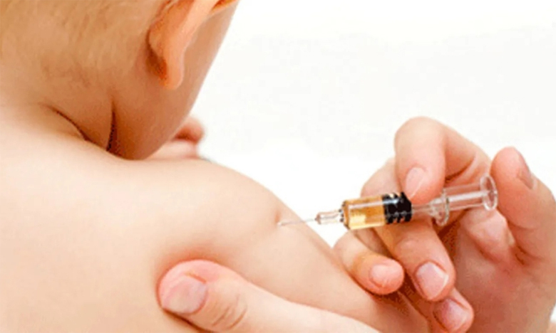 La vaccination a permis de baisser la mortalité infantile au Maroc.