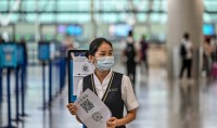 Covid-19 : La Chine réduit la période de quarantaine pour les voyageurs entrants