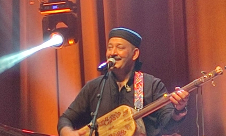 Le Maâlem Hamid El Kasri en concert au Théâtre National Mohammed V