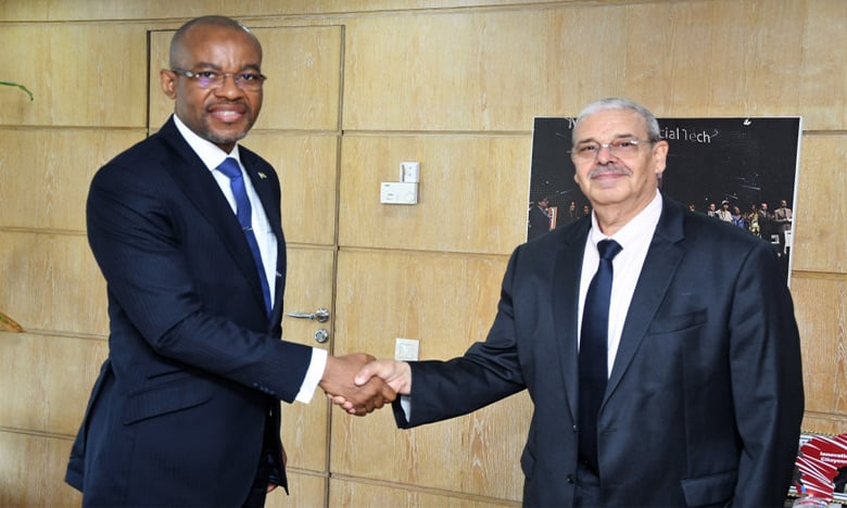 L’ambassadeur du Gabon au Maroc rend une visite de courtoisie au Groupe Le Matin