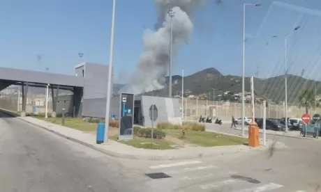 Incendie de forêt près du port de Tanger-med 