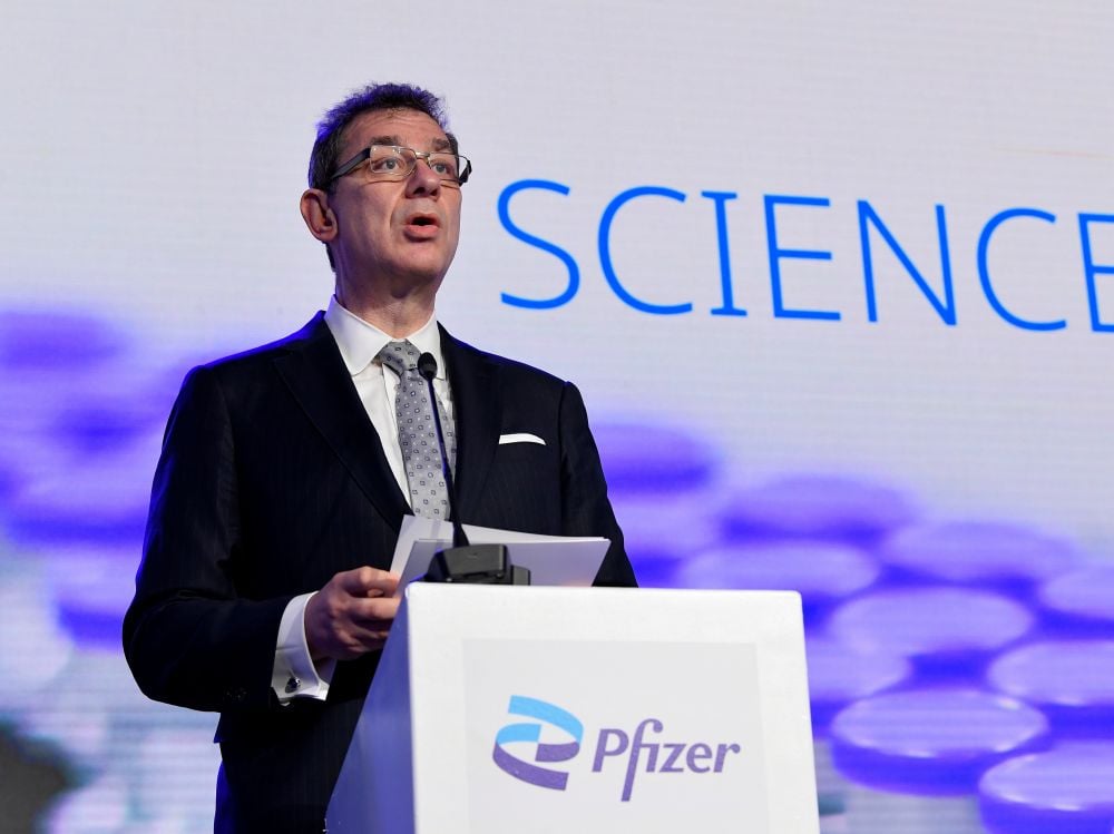 Covid : vacciné 4 fois, le directeur des laboratoires Pfizer testé positif