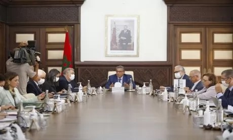 Registre social unifié : Aziz Akhannouch tient une réunion pour accélérer le processus 