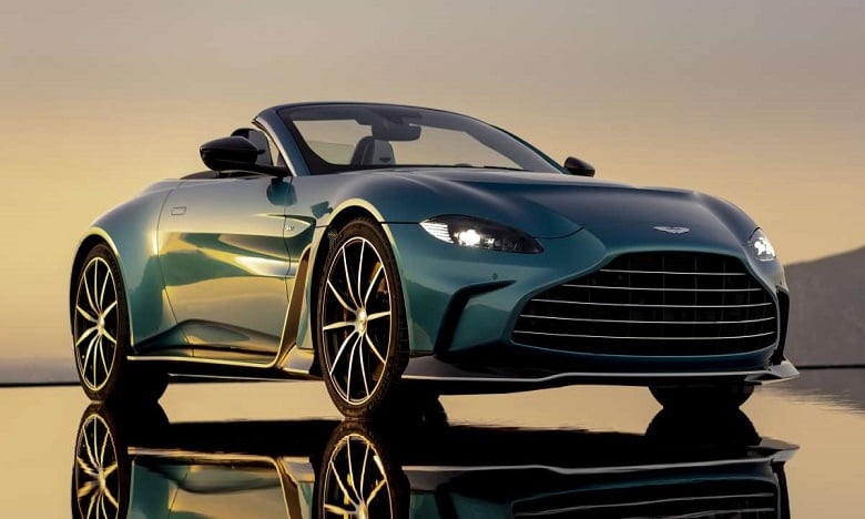 Aston Martin a travaillé sur l’aérodynamisme pour s'assurer que le Vantage Roadster V12 déploie efficacement sa puissance.
