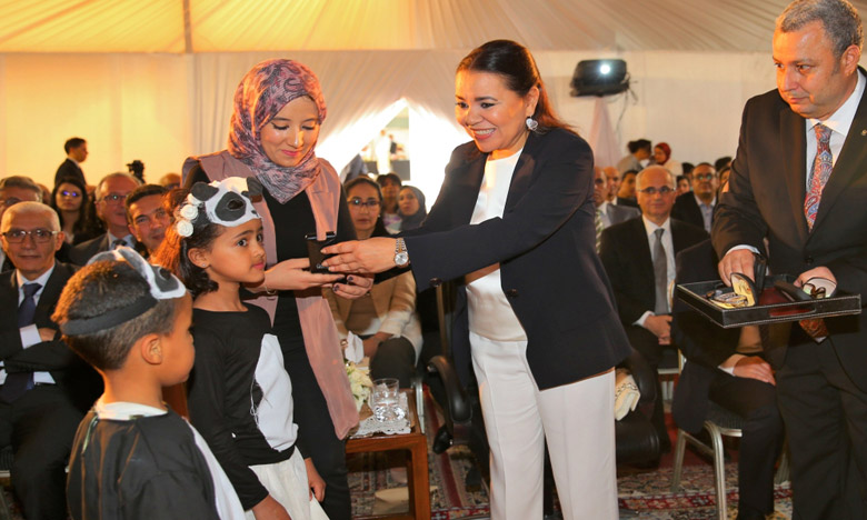 Le peuple marocain célèbre l’anniversaire de S.A.R. la Princesse Lalla Asmaa