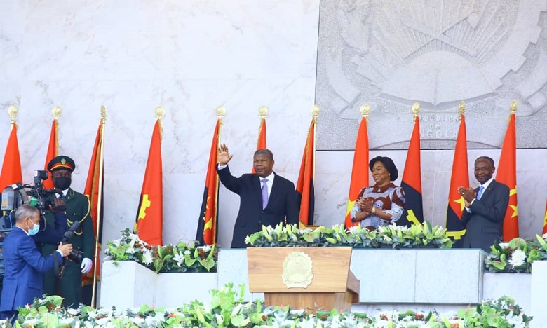 Aziz Akhannouch remet un message de félicitations de S.M. le Roi au Président angolais