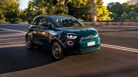 La nouvelle Fiat 500 élue «Meilleure petite voiture électrique»