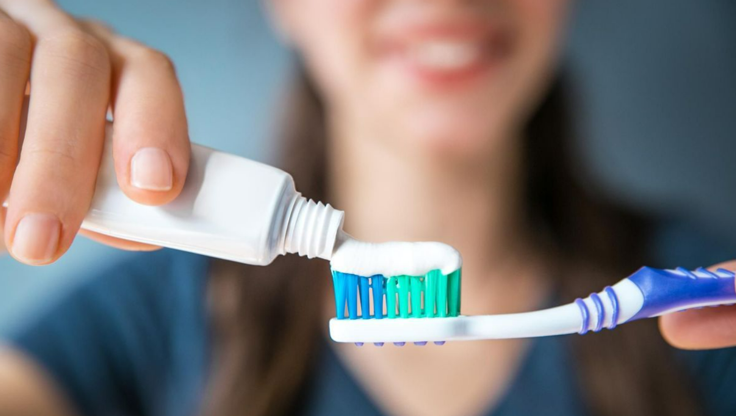 Les dentifrices blanchissants contiennent des substances cancérogènes  (Etude)