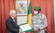 Mali: Le Président de la transition reçoit Chakib Benmoussa, porteur d'un message de S.M. le Roi