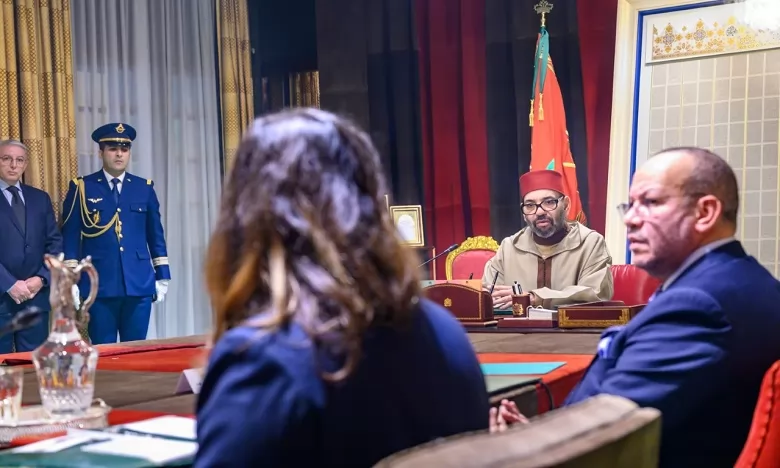 S.M. le Roi ordonne l'accélération des projets d'énergies renouvelables et l'élaboration d'une offre Maroc pour l'hydrogène vert 