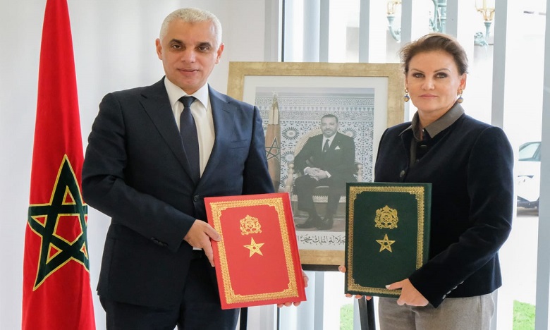 S.A. la Princesse Lalla Zineb préside la cérémonie de signature d’un partenariat avec le ministère de la Santé pour le soutien financier des centres d’accueil de la LMPE
