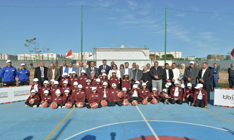 L’INDH et Tibu Africa lancent un centre d’éducation par le sport pour la jeunesse à Oulad Azzouz