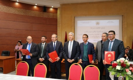 Sidi Kacem : Signature de six conventions de développement agricole et rural