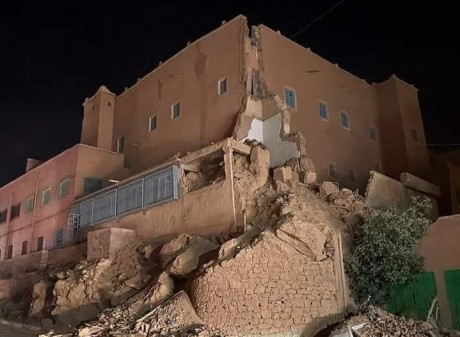 Séisme au Maroc : Début de l’acheminement des aides vers les zones sinistrées à Al Haouz